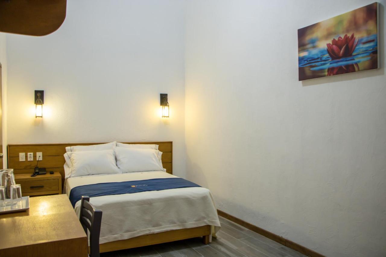 Hotel Real De Castilla Colonial กัวดาลาฮารา ภายนอก รูปภาพ