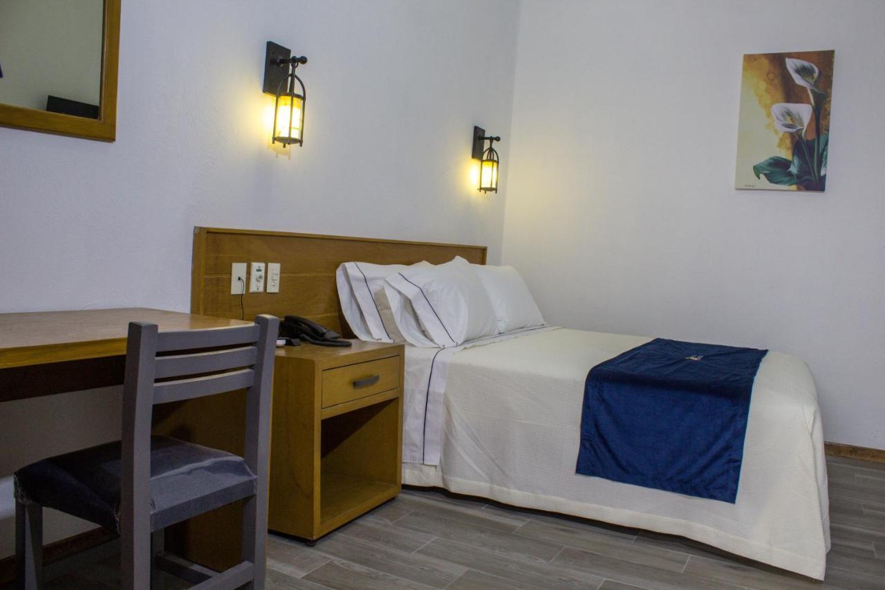 Hotel Real De Castilla Colonial กัวดาลาฮารา ภายนอก รูปภาพ